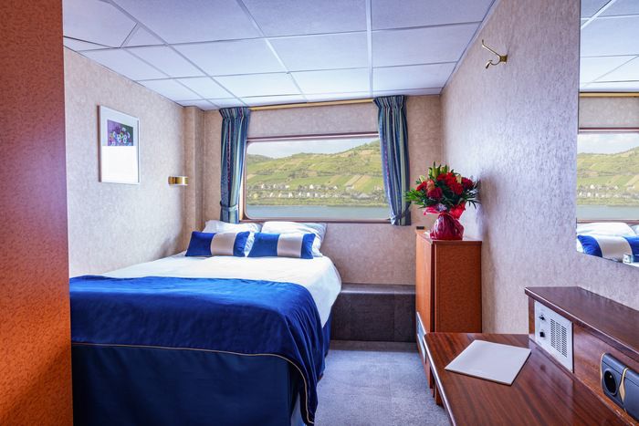 Main Deck 1 Bed Single CAT. C